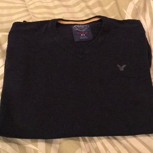 👖AE Navy V-neck sweater🥾